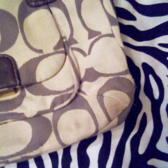 Coach Purse - Picture 4 of 8